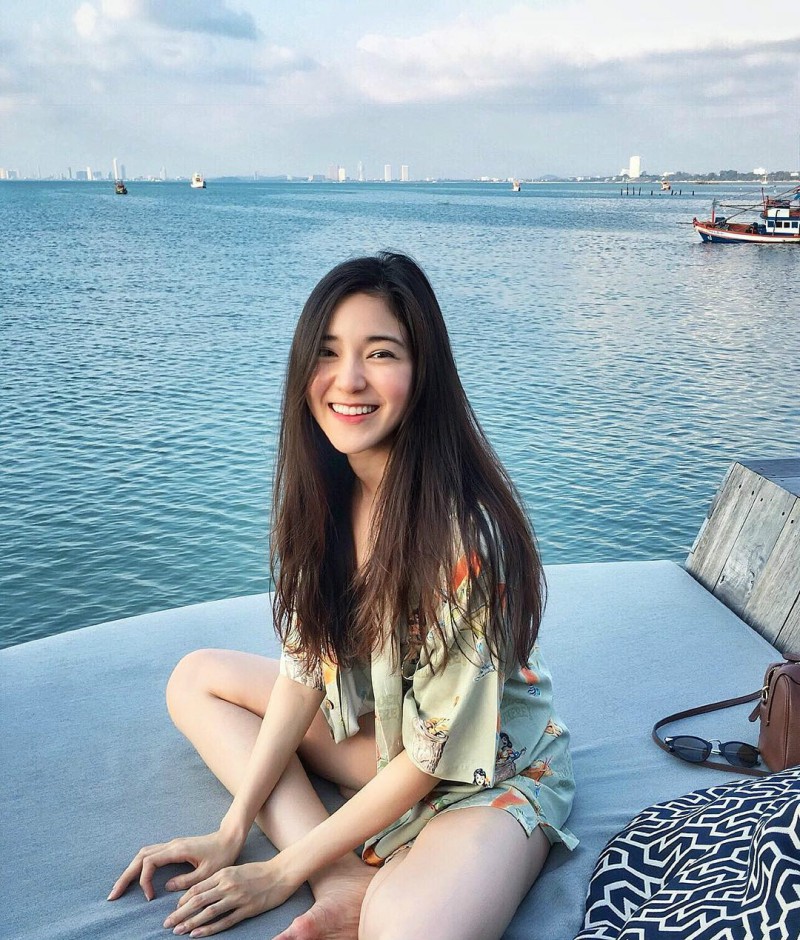 泰国华裔美女Bestie Liu 清新甜美正妹笑容迷人