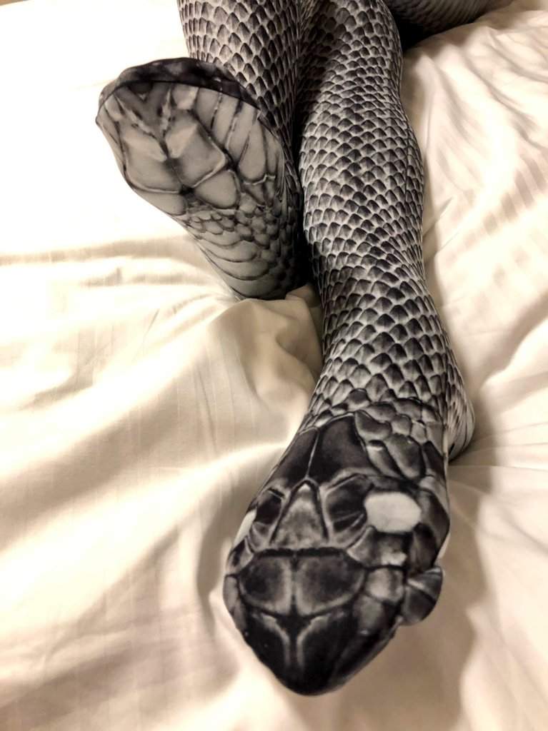 美女蛇纹丝袜图吧 超逼真视觉效果性感双腿如蛇