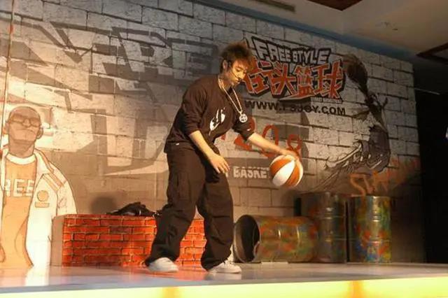 《街头篮球》经典BGM甄选  赢微信达人勋章